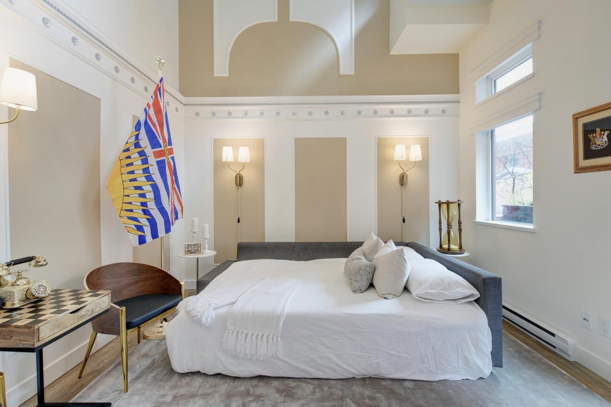 Victoria'S Parliamentary Suite With Private Rooftop Patio & Harbour View 외부 사진
